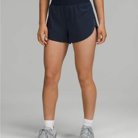 Lululemon shorts - Picture 5 of 5